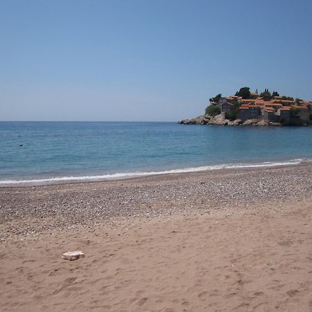 Apartments Rales Sveti Stefan Exterior photo