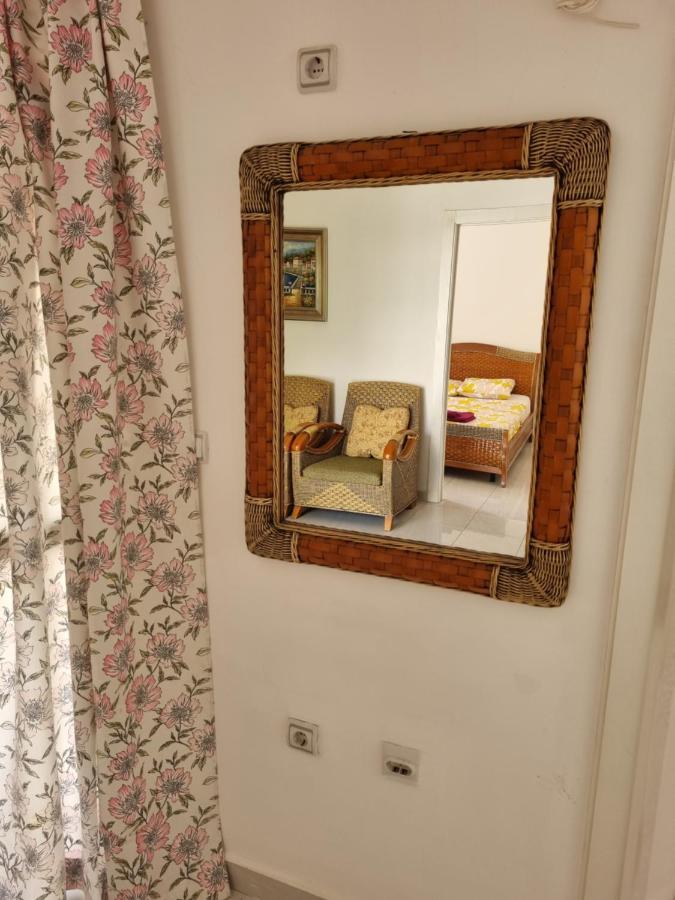 Apartments Rales Sveti Stefan Exterior photo