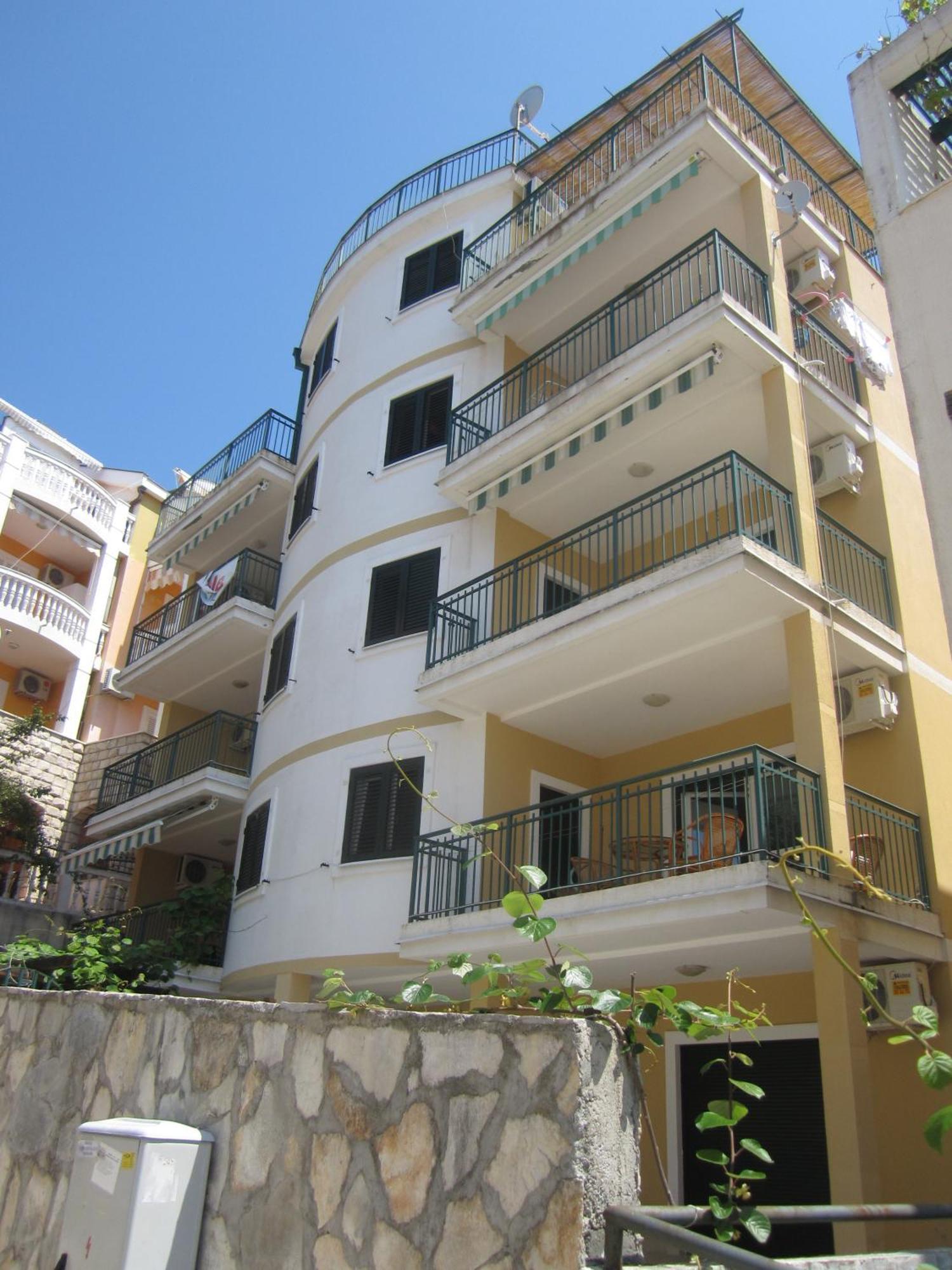 Apartments Rales Sveti Stefan Exterior photo